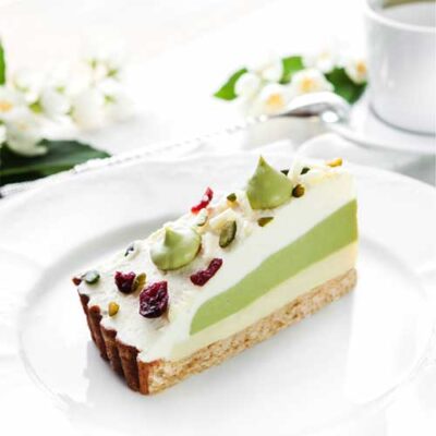 Торт "Зеленый чай" с белым шоколадом